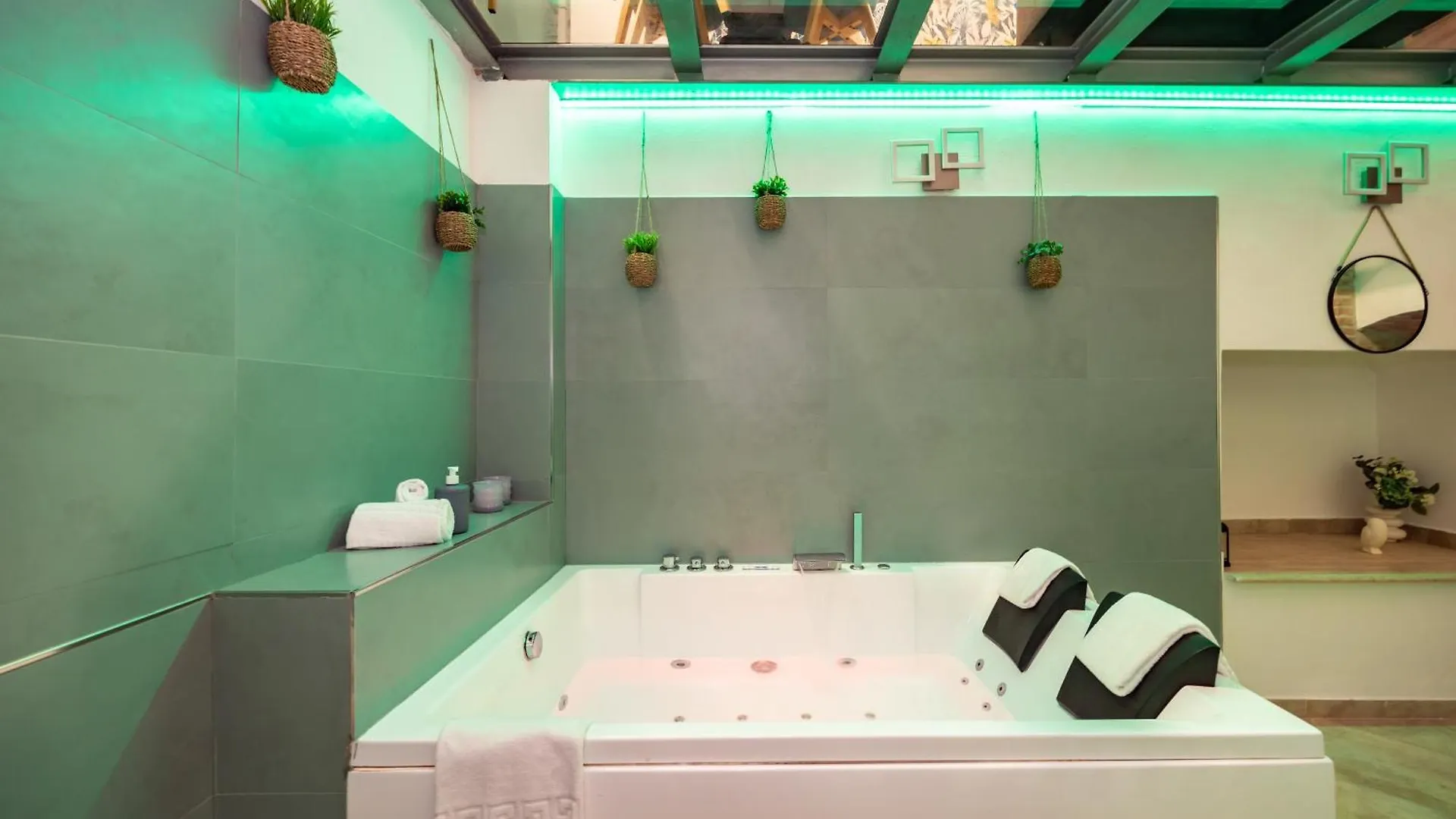 Casa Cristallo Relax E Spa Rome Italy